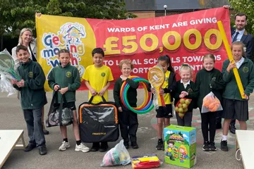 Dropping off equipment to Deal Parochial Primary School - Wards